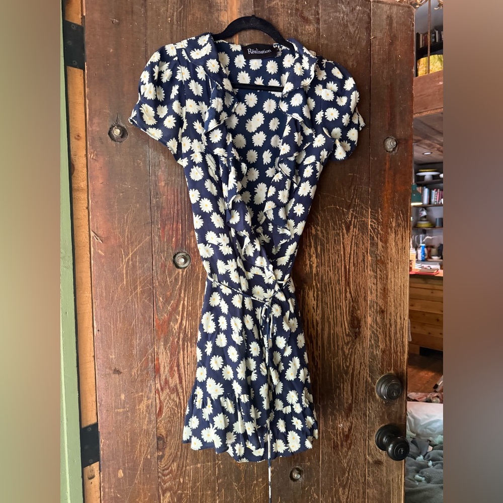Realisation Par Navy and White Floral Midi Dress